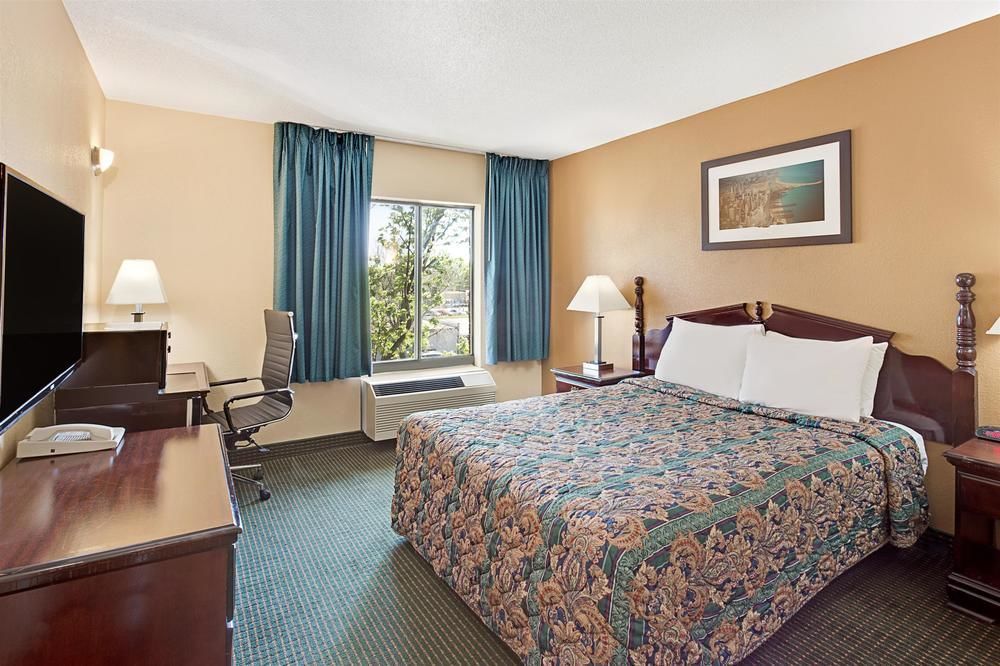 Motel 6-Libertyville, Il ภายนอก รูปภาพ