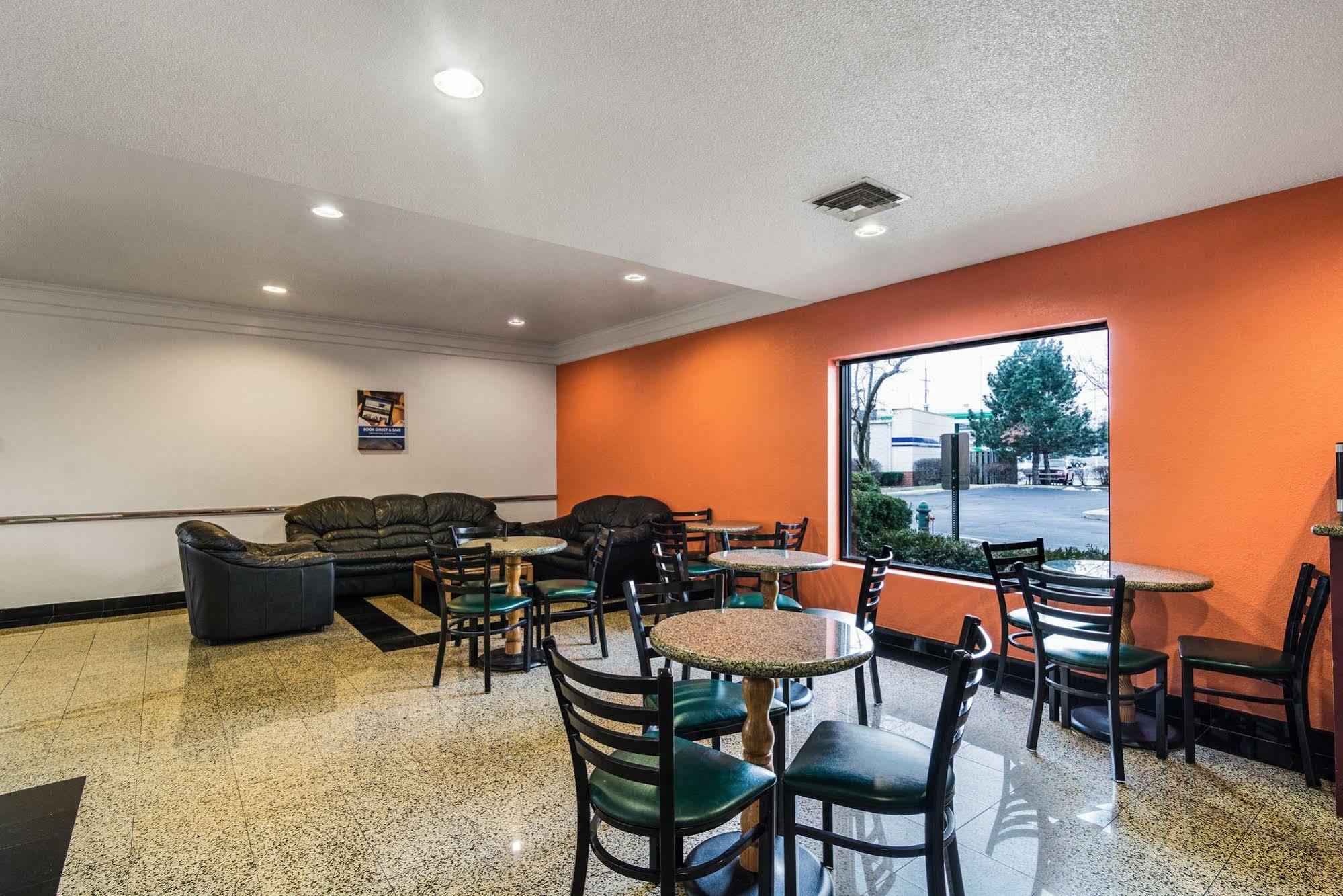Motel 6-Libertyville, Il ภายนอก รูปภาพ