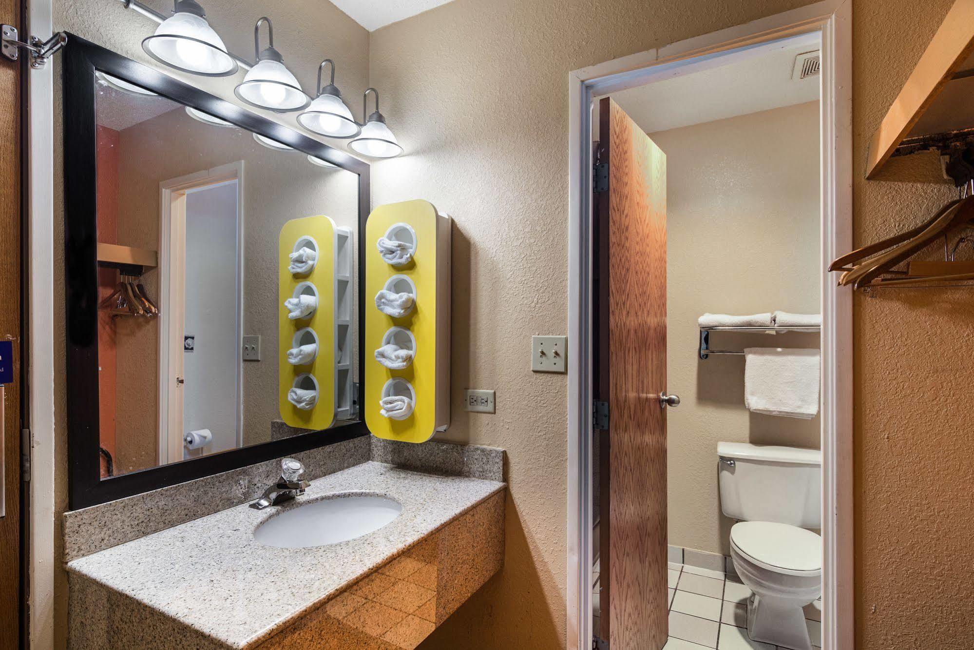 Motel 6-Libertyville, Il ภายนอก รูปภาพ