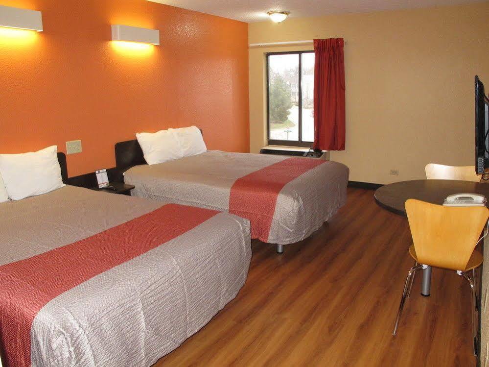 Motel 6-Libertyville, Il ภายนอก รูปภาพ